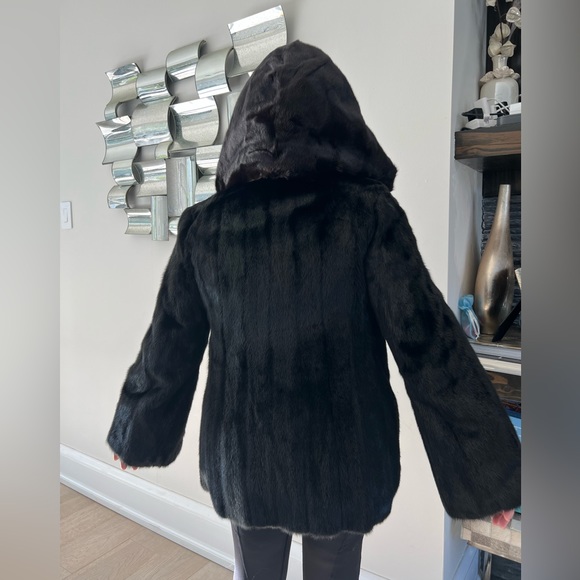 MINK FUR COAT Size 14- Made In Canada - Picture 4 of 5